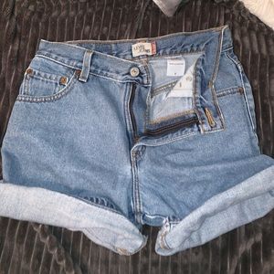 levi jean shorts